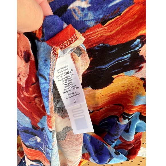 NWT S Tunic, Shark bite top, LuLaRoe Melissa - Picture 3 of 3